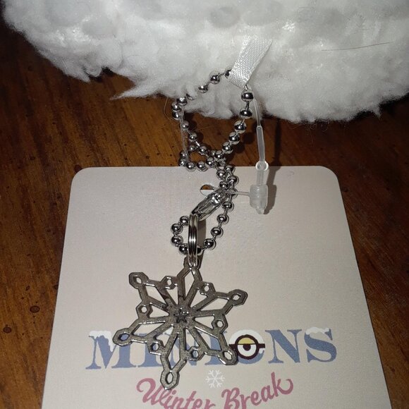 Minions Snow Teddy from Despicable Me - Picture 7 of 8